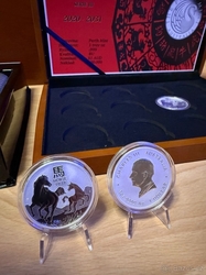 Etue Lunarní kalendář Série III  s kartou a mincí Rok koně 2026