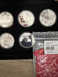 Sada stříbrných minci MARVEL 9x 1oz v etui